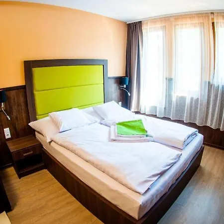 Hotel Park Buekfuerdo