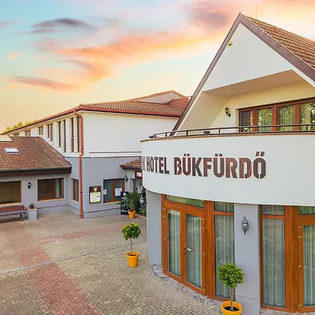 Park Buekfuerdo
